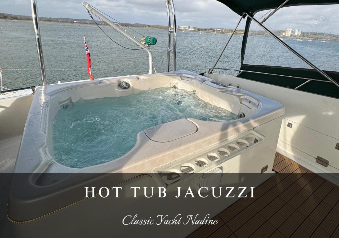 Classic Yacht Nadine In Poole Harbour, Dorset, With A Hot Tub Jacuzzi Buitenkant foto