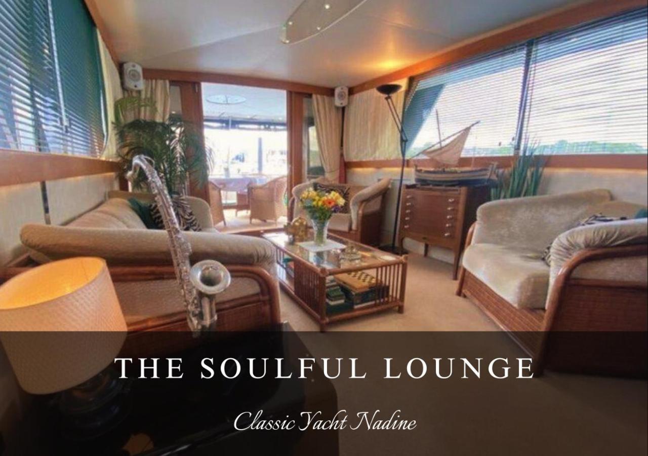 Classic Yacht Nadine In Poole Harbour, Dorset, With A Hot Tub Jacuzzi Buitenkant foto