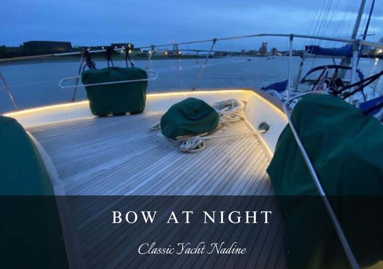 Classic Yacht Nadine In Poole Harbour, Dorset, With A Hot Tub Jacuzzi Buitenkant foto